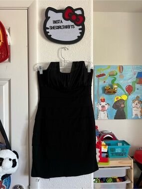 Y2K black ruffled mini dress